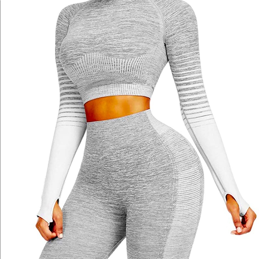halo seamless white gray yoga set